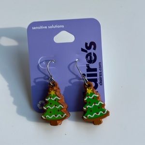 Squishy Christmas tree earrings ... yes, Squishy!! Really, you can play with it!